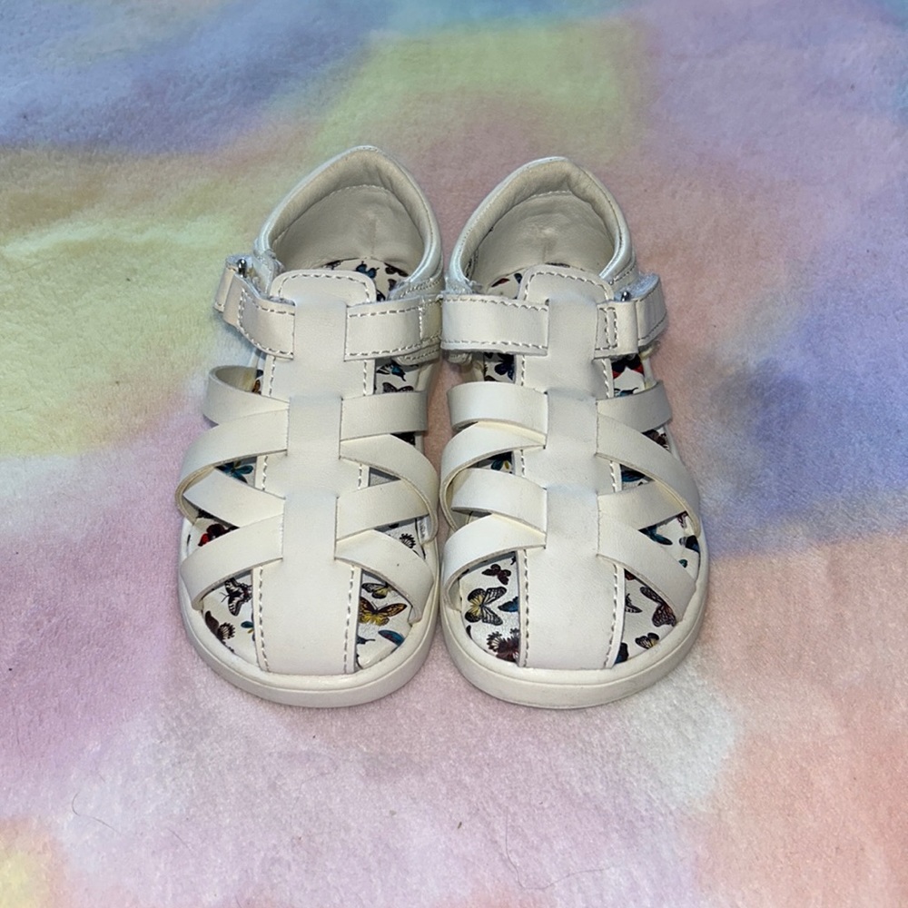 Wonder Nation Sandals w/ Butterfly Insoles